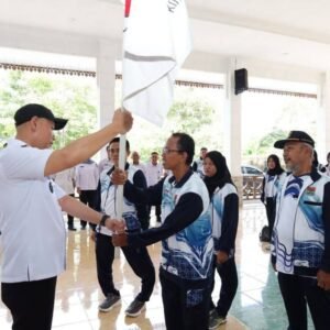 Wali Kota Lepas Kontingen NPCI Kota Lubuk Linggau ke Kabupaten Muba