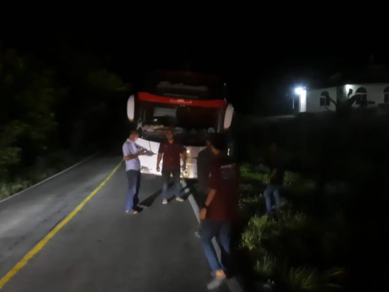 Kapolres Musi Rawas Instruksikan Pelayanan Maksimal, Kapolsek STL Ulu Terawas Cek Bus Rusak di Jalinsum